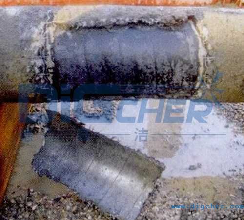 海底管道外表面的混凝土防護層剝離